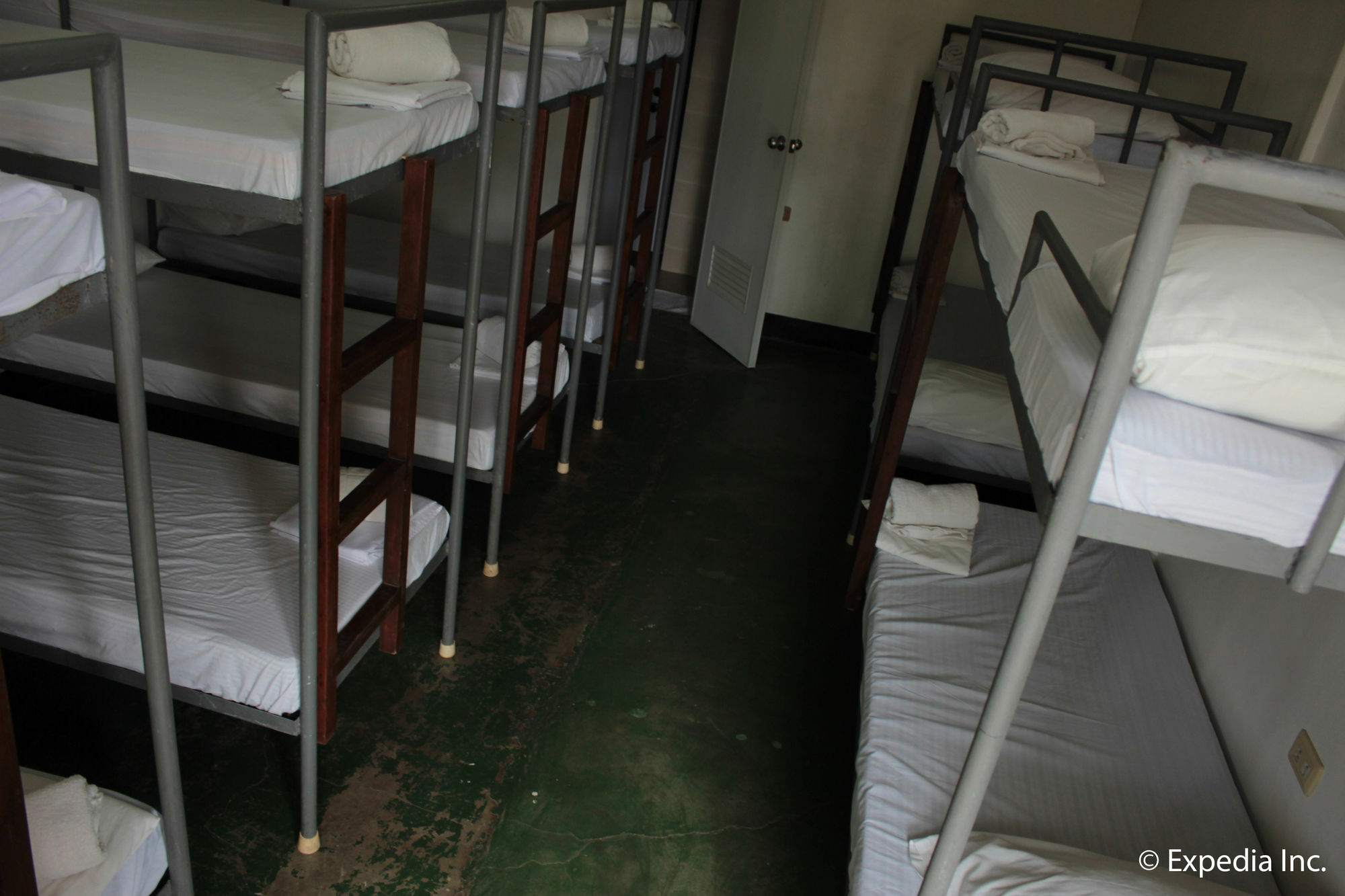 Reddoorz Plus Near Vigan Convention Center Bagian luar foto