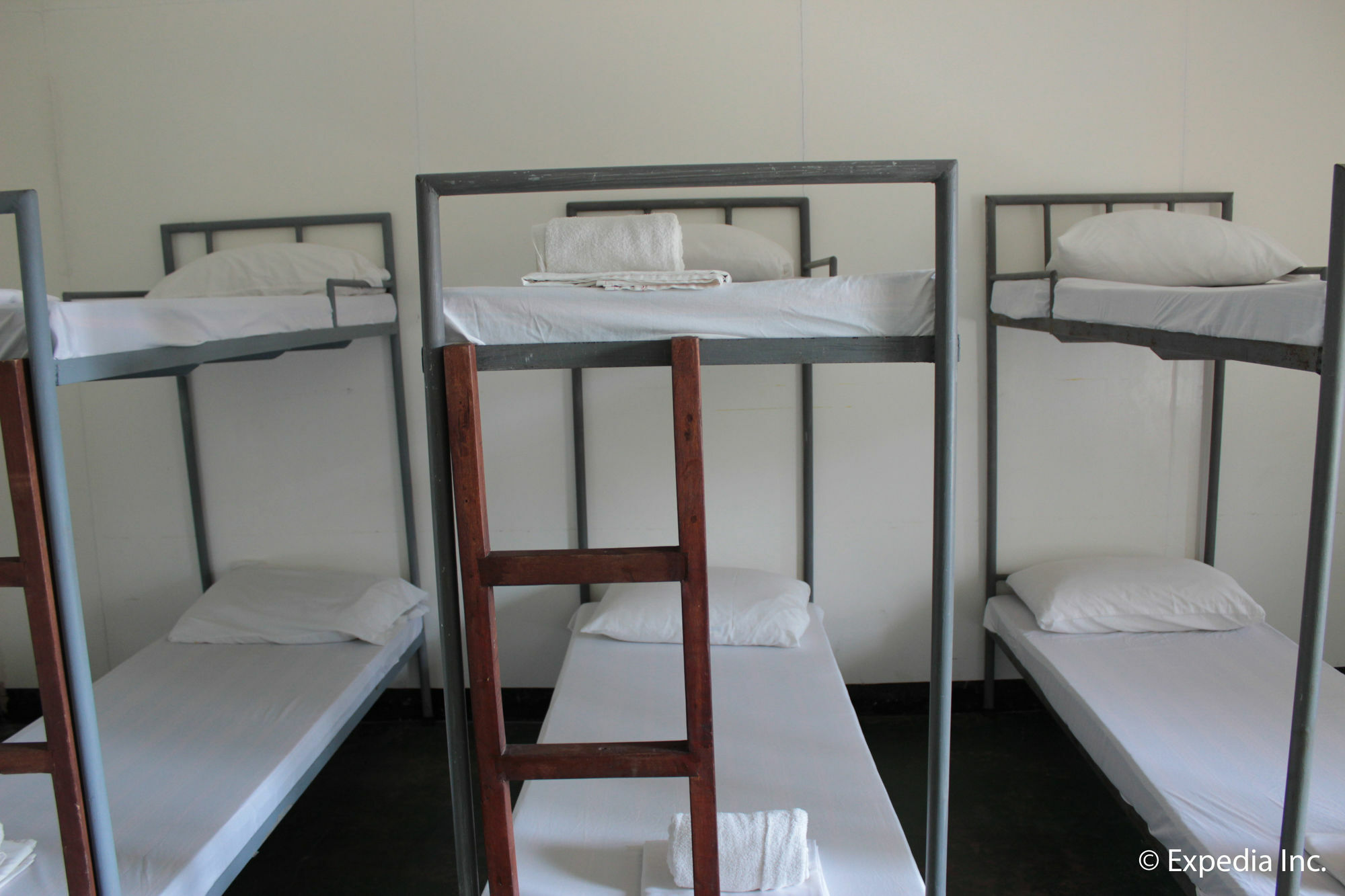 Reddoorz Plus Near Vigan Convention Center Bagian luar foto