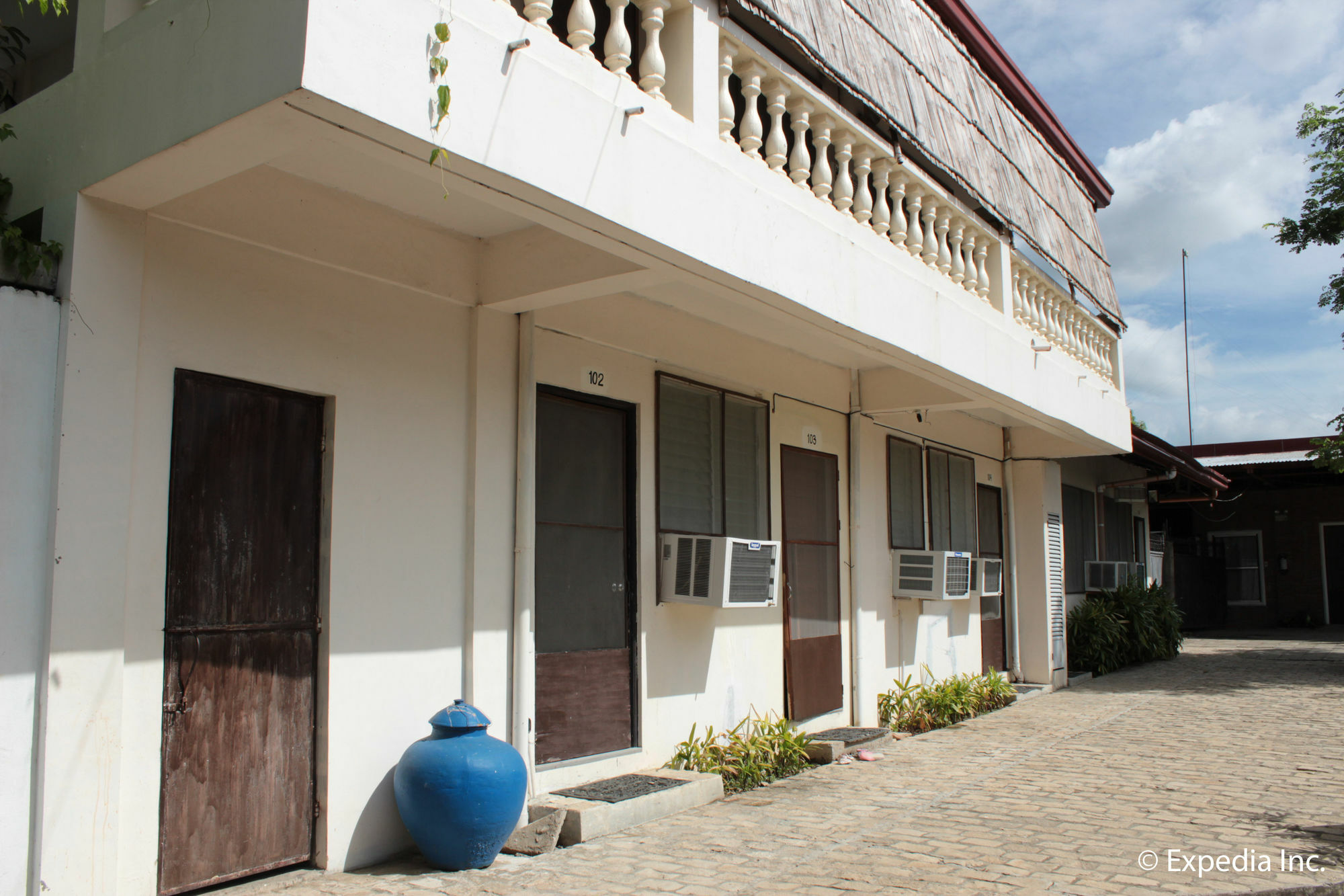 Reddoorz Plus Near Vigan Convention Center Bagian luar foto