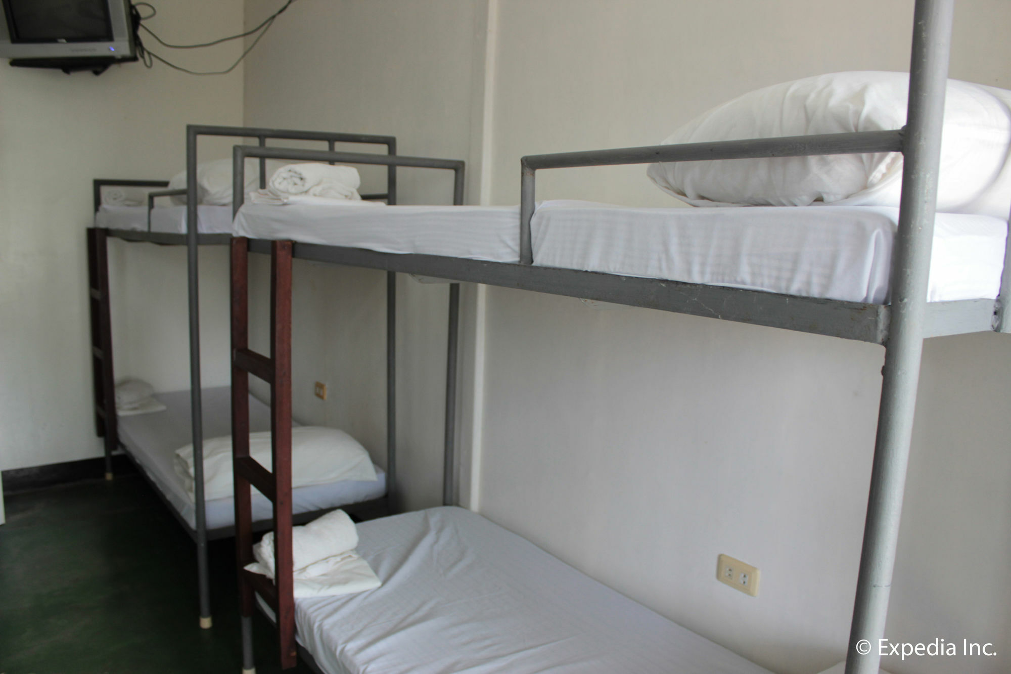 Reddoorz Plus Near Vigan Convention Center Bagian luar foto