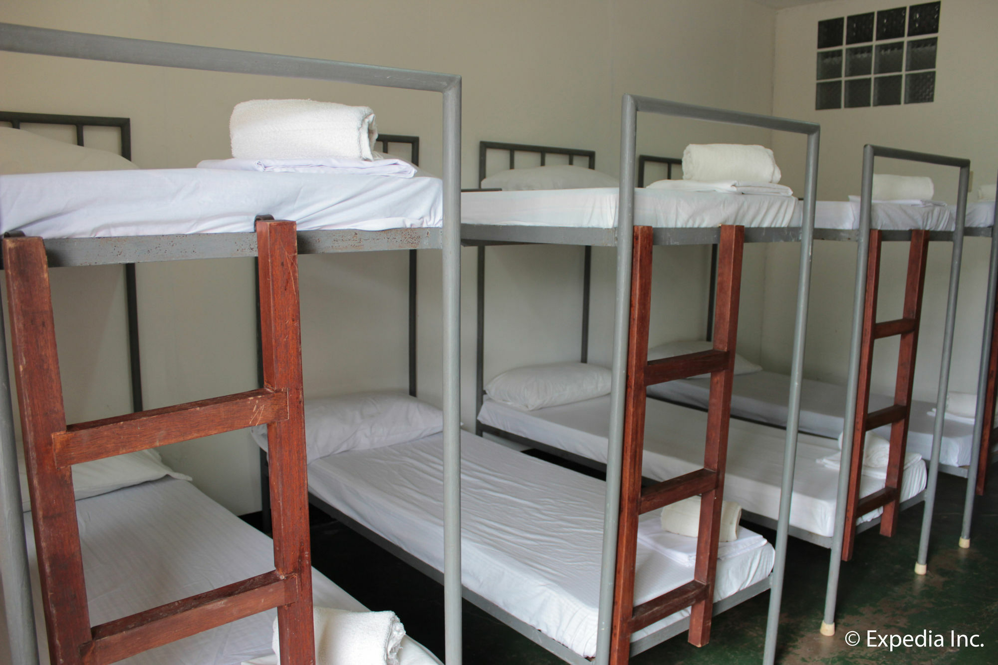 Reddoorz Plus Near Vigan Convention Center Bagian luar foto