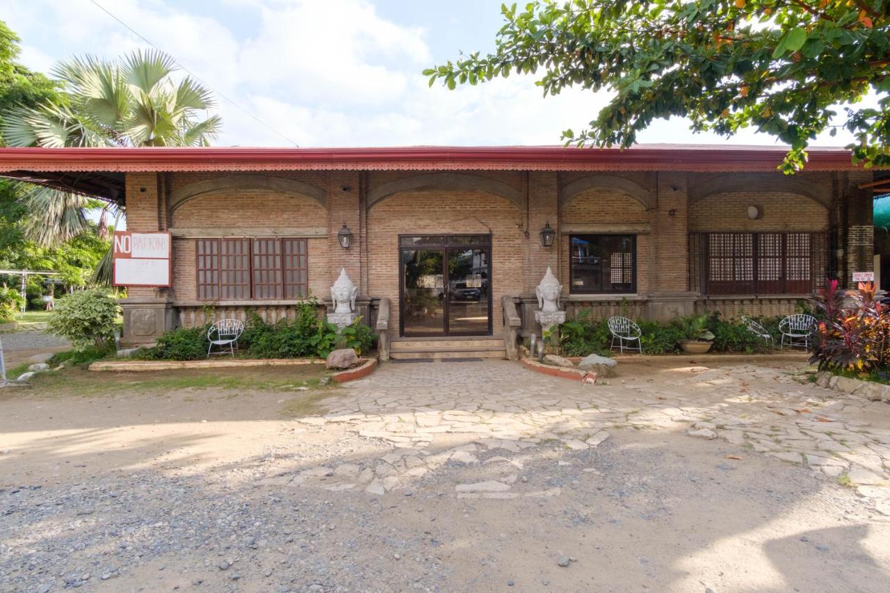 Reddoorz Plus Near Vigan Convention Center Bagian luar foto