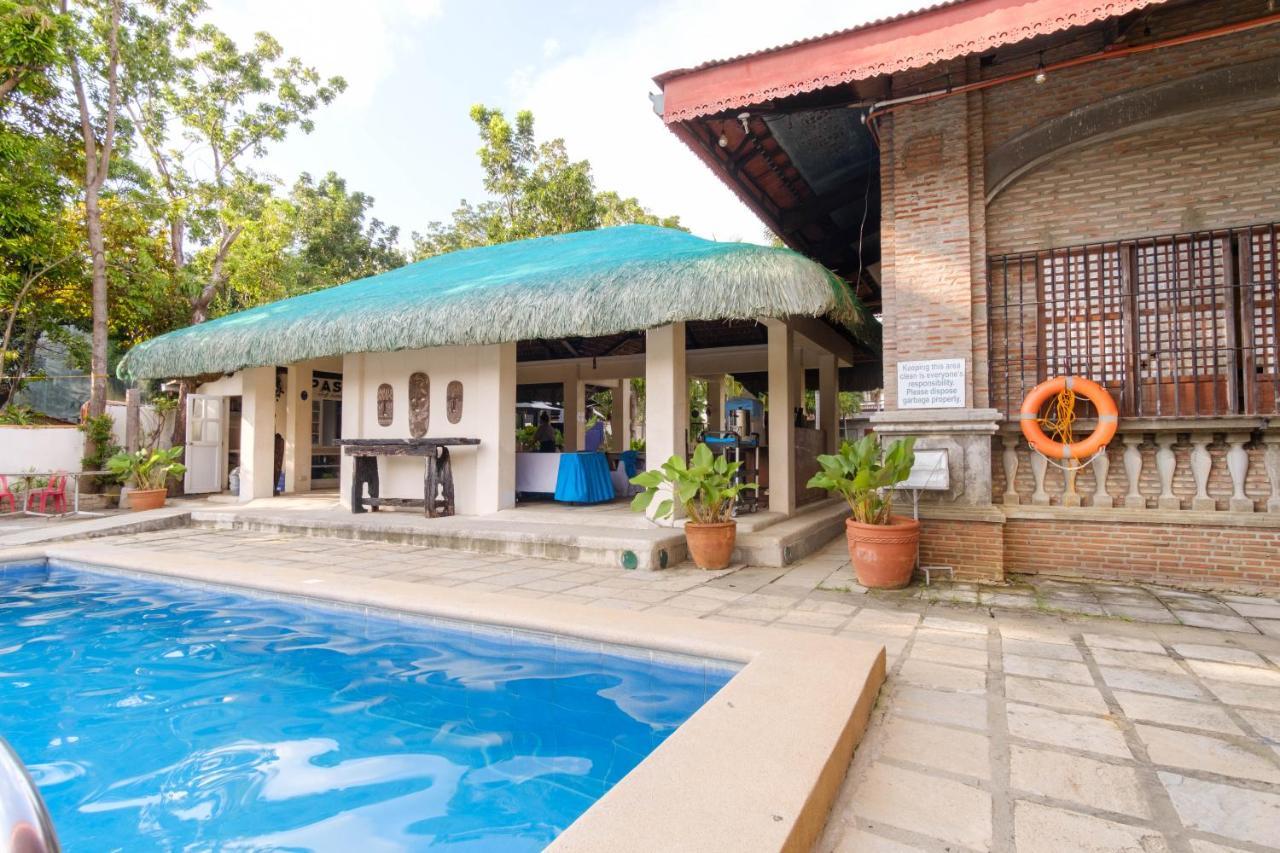 Reddoorz Plus Near Vigan Convention Center Bagian luar foto